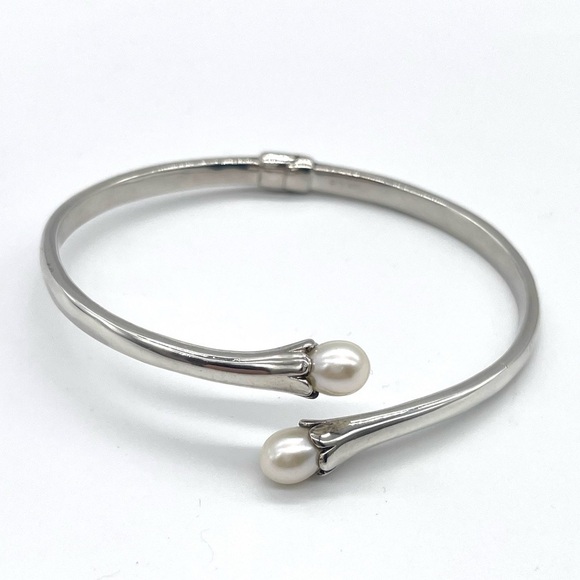 ALWAND VAHAN signed 925 Sterling with Pearl Cuff Bracelet - Picture 1 of 4